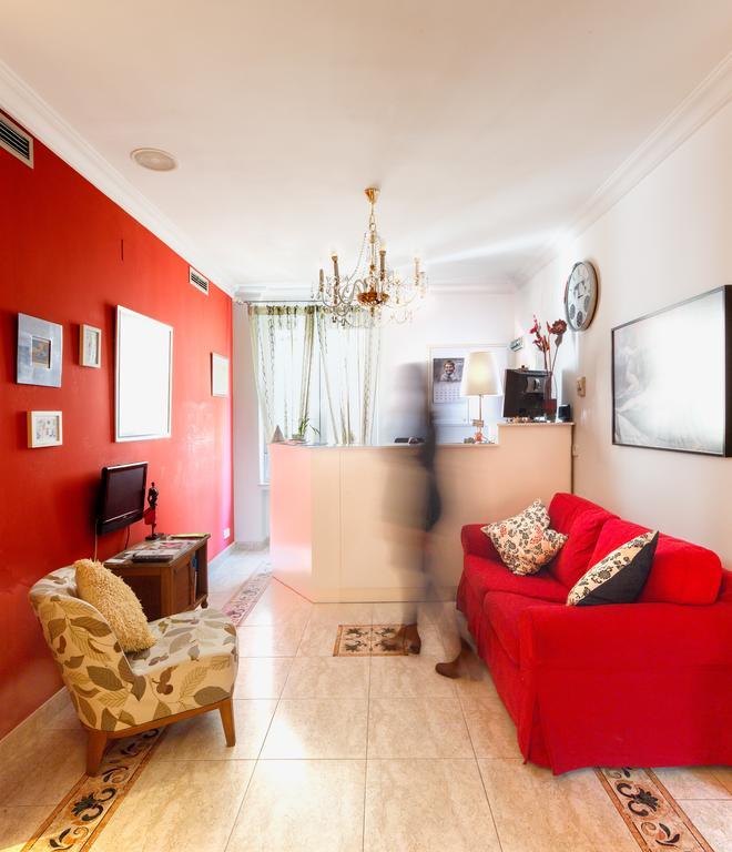 Hostal Barrera Madrid Esterno foto